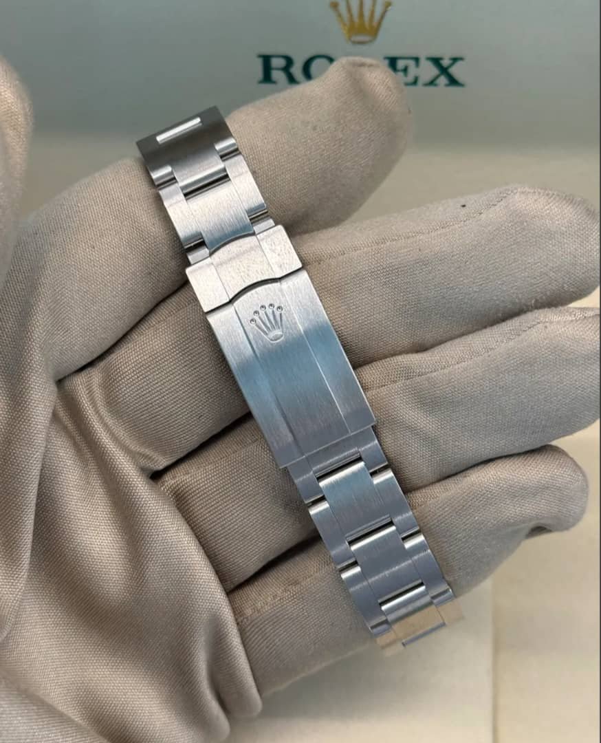 Rolex Oyster Perpetual 31mm "Tiffany" Turquoise Blue Dial Smooth Domed Bezel Oyster Bracelet 277200 | 2025 New Full Set — The Most Coveted OP Dial - Image 6