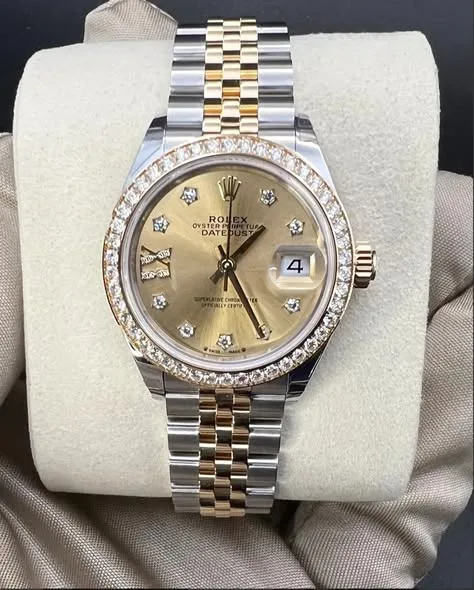 Rolex Lady-Datejust 28mm Champagne Diamond Dial 46-Diamond 18k Yellow Gold Bezel Yellow Rolesor Jubilee Bracelet 279383RBR | 2025 Never Worn Full Set
