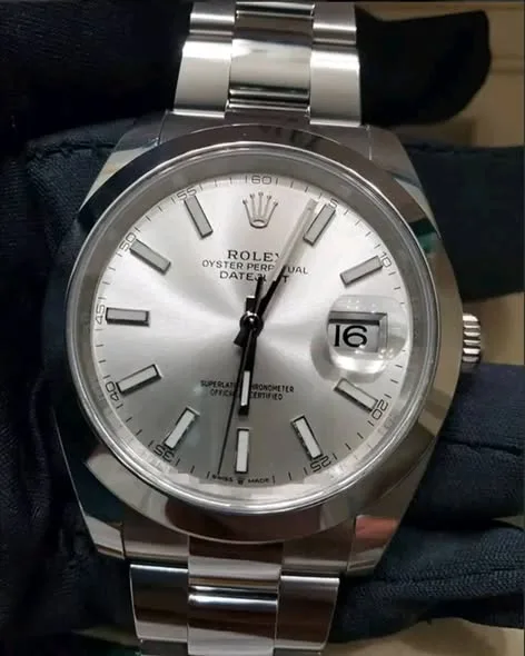 Rolex Datejust 41mm Silver Sunray Dial Smooth Bezel Oyster Bracelet 126300 | 2023 Full Set