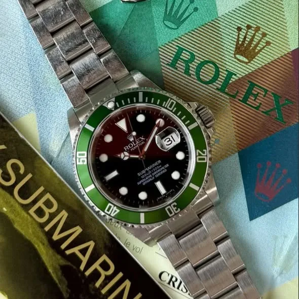 Rolex Submariner Date "Kermit" 40mm Black Maxi Dial Anniversary Green Aluminum Bezel Oyster Bracelet 16610LV | 2007 Full Set — Never Polished - Image 2