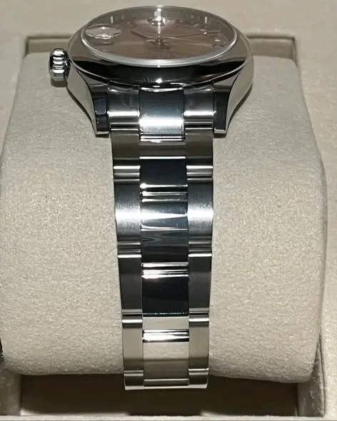 Rolex Datejust 41mm Mint Green Sunray Dial 18k White Gold Fluted Bezel Oyster Bracelet 126334 | 2025 Mint Full Set - Image 4