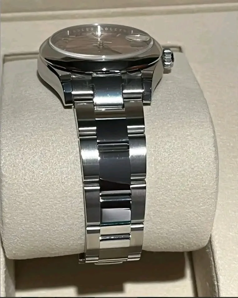 Rolex Datejust 41mm Mint Green Sunray Dial 18k White Gold Fluted Bezel Oyster Bracelet 126334 | 2025 Mint Full Set - Image 5