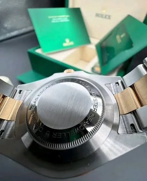 Rolex Sea-Dweller 43mm Black Dial Yellow Rolesor — Black Cerachrom Bezel Two-Tone Yellow Gold & Steel Oyster Bracelet 126603 | 2025 Brand New Full Set - Image 3
