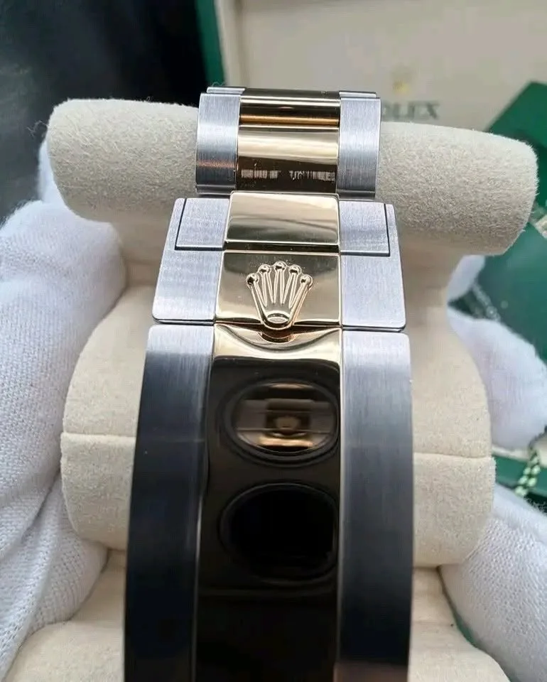 Rolex Sea-Dweller 43mm Black Dial Yellow Rolesor — Black Cerachrom Bezel Two-Tone Yellow Gold & Steel Oyster Bracelet 126603 | 2025 Brand New Full Set - Image 5