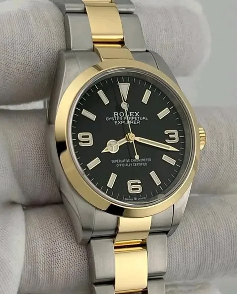 Rolex Explorer 36mm "First Two-Tone Explorer" Black Lacquer Dial Yellow Rolesor Smooth Bezel Oyster Bracelet 124273 | 2024 Full Set