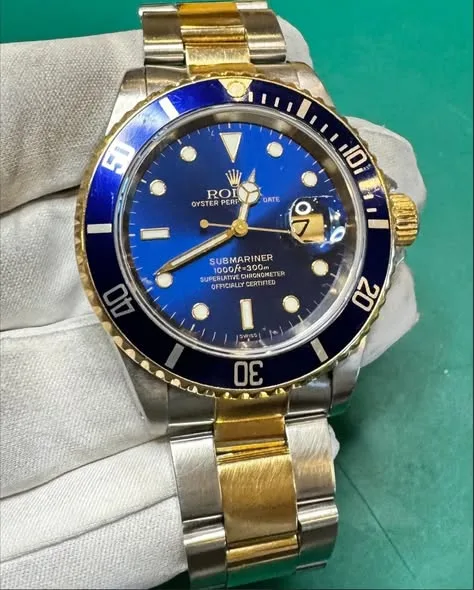 Rolex Submariner Date "Bluesy" 40mm Blue Dial Blue Aluminum Bezel Vintage Two-Tone Yellow Rolesor Oyster Bracelet 16613LB | 1999 T-Serial Full Set