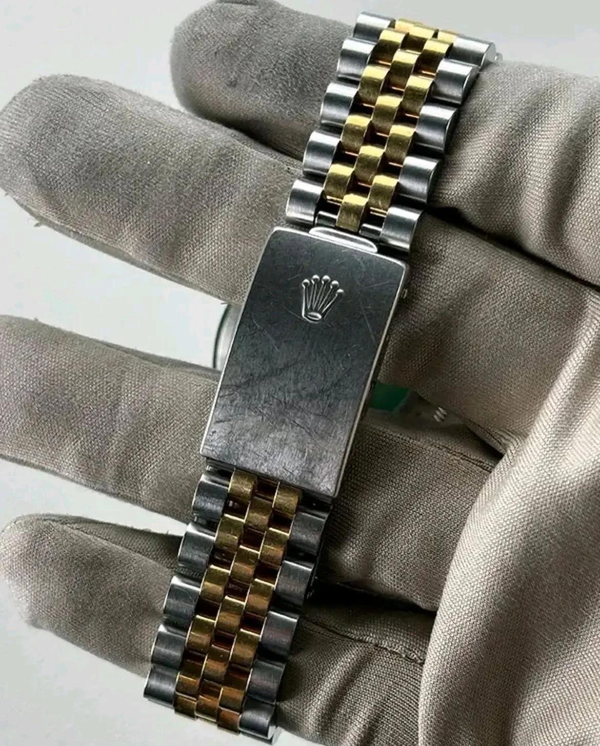 Rolex Datejust 36mm White Stick Dial 18k Yellow Gold Fluted Bezel Two-Tone Yellow Rolesor Jubilee Bracelet 16233 | Vintage Full Set - Image 5
