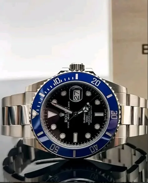 Rolex Submariner Date 41mm "Cookie Monster" Black Dial Blue Cerachrom Bezel Solid White Gold Oyster Bracelet 126619LB | 2023 Full Set