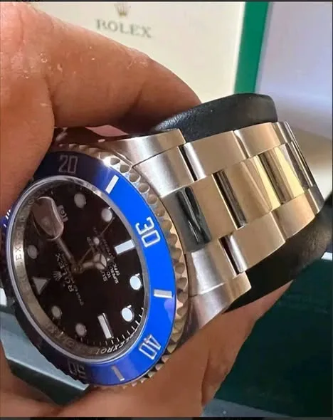 Rolex Submariner Date 41mm "Cookie Monster" Black Dial Blue Cerachrom Bezel Solid White Gold Oyster Bracelet 126619LB | 2023 Full Set - Image 4