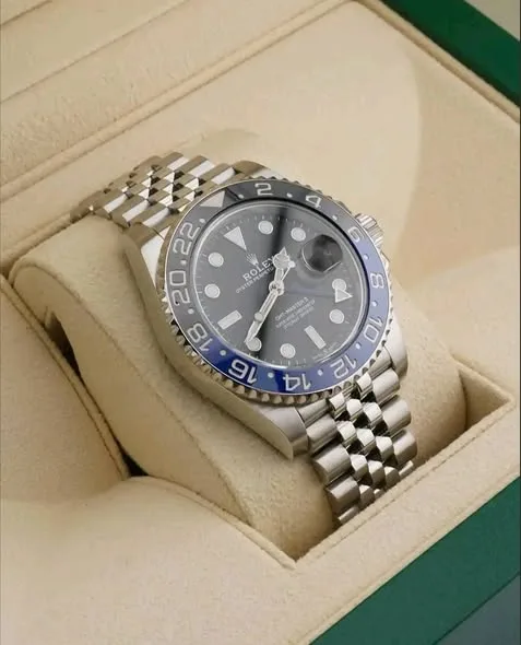 Rolex GMT-Master II "Batgirl" 40mm Black Dial Black & Blue Cerachrom Bezel Jubilee Bracelet 126710BLNR | 2019 First-Generation Full Set - Image 5
