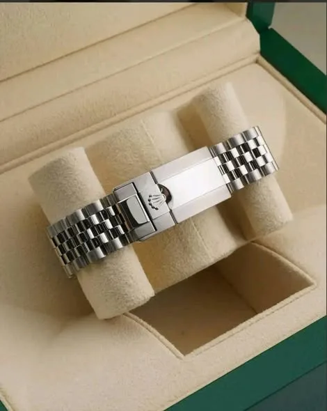Rolex GMT-Master II "Batgirl" 40mm Black Dial Black & Blue Cerachrom Bezel Jubilee Bracelet 126710BLNR | 2019 First-Generation Full Set - Image 3