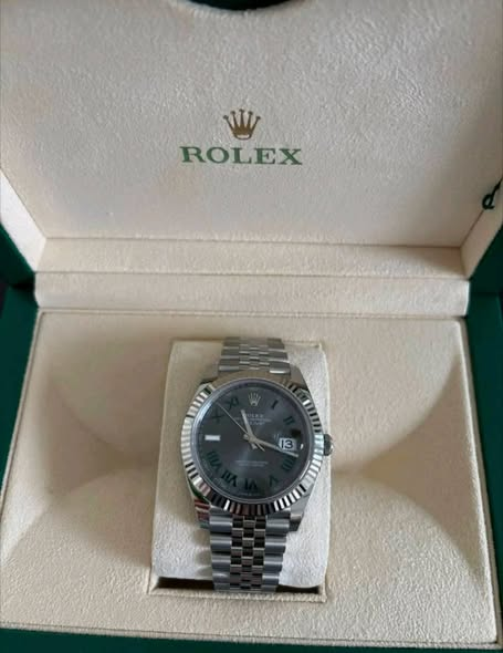 Rolex Datejust 41 "Wimbledon" Slate Green Roman Dial Fluted Bezel Jubilee 126334 | 2024 Unworn - Image 2